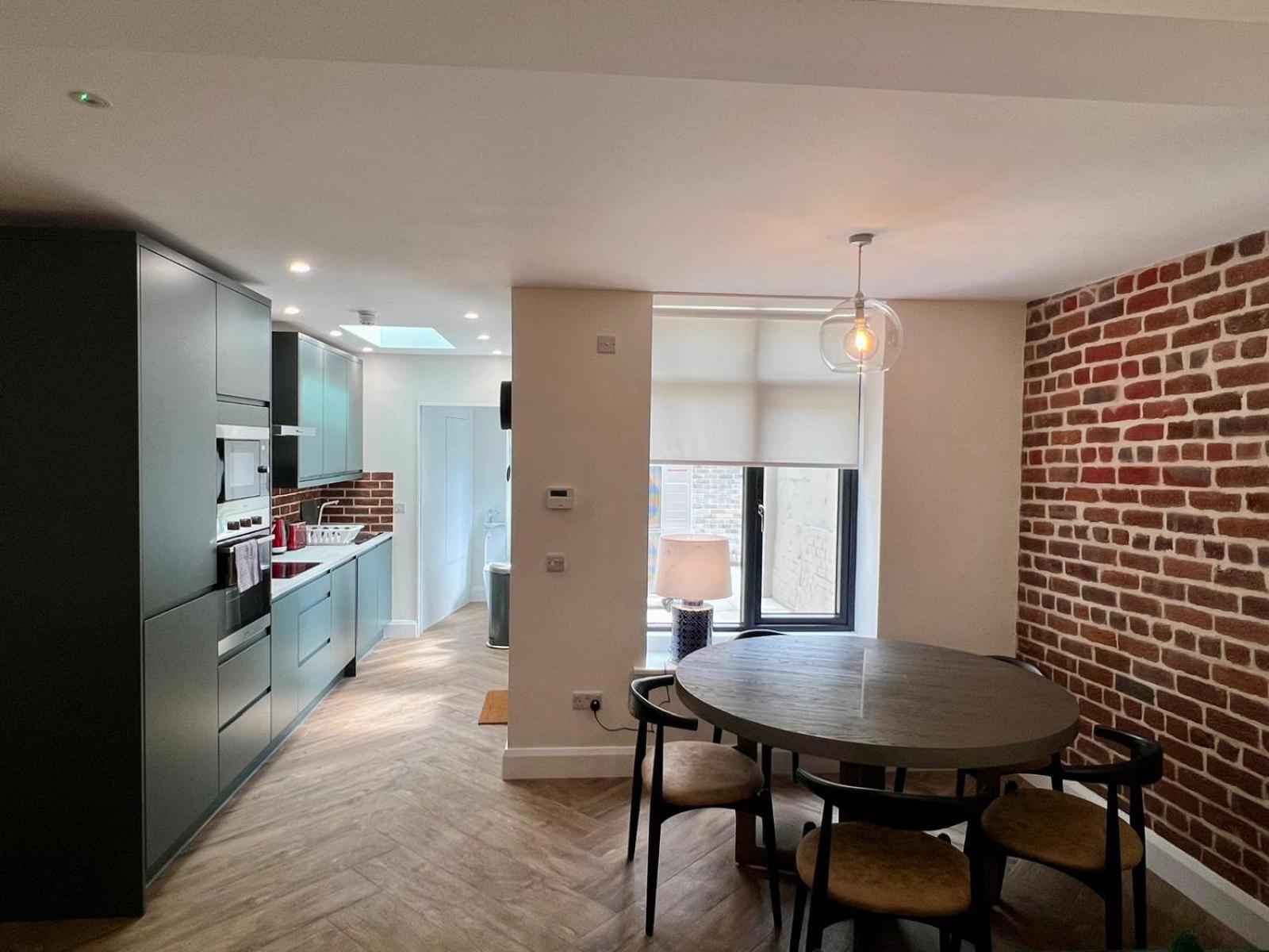 Ifsc Townhouse Apartments Dublin Eksteriør billede